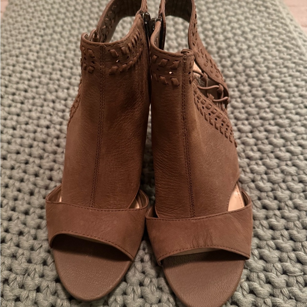 Vince Camuto Brown Women's Peep toe Heeled Sandals